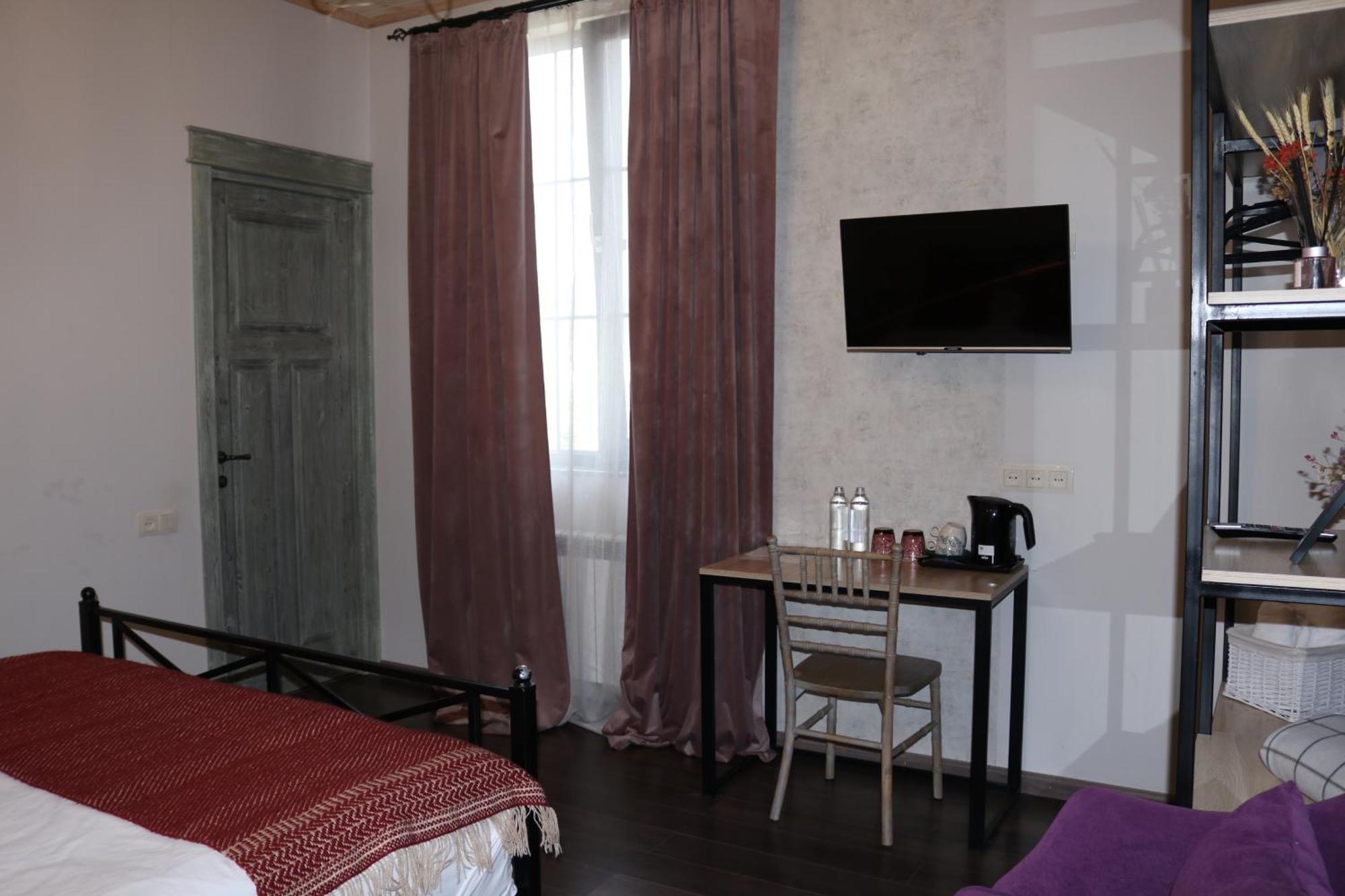 Redroof Country House Hotel Goris Exterior photo