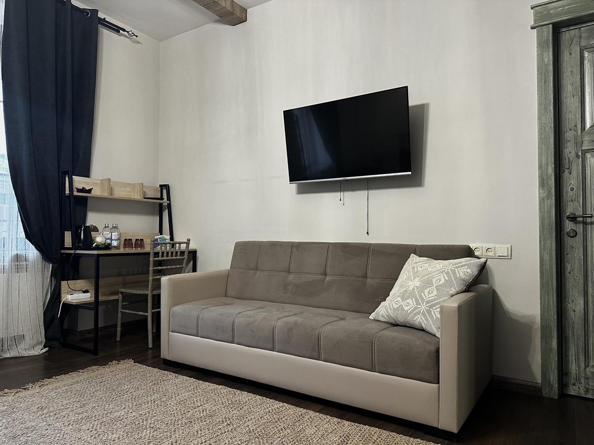 Redroof Country House Hotel Goris Room photo