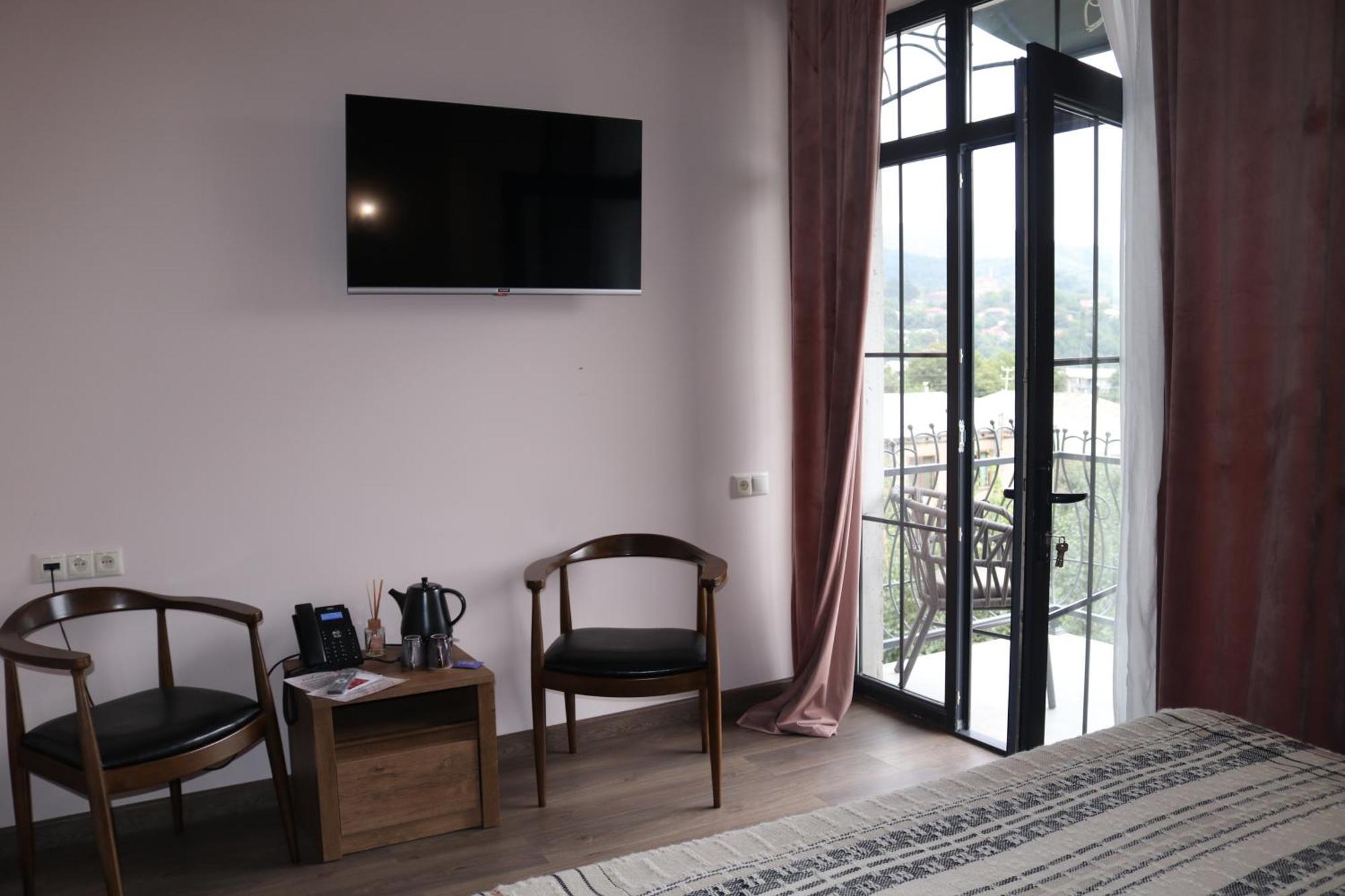 Redroof Country House Hotel Goris Room photo